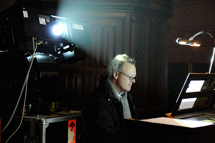 Howard Goodall speelt Eternal Light
